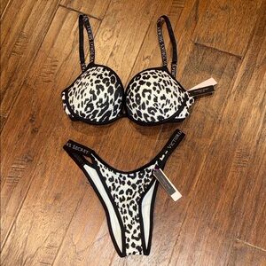 NWT! 32DDD Top SMALL Bottom Victoria's Secret Black & White Animal Print Bikini